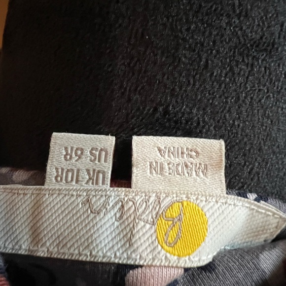 Boden Animal Print, Knit, Button-up Blouse - Picture 4 of 12